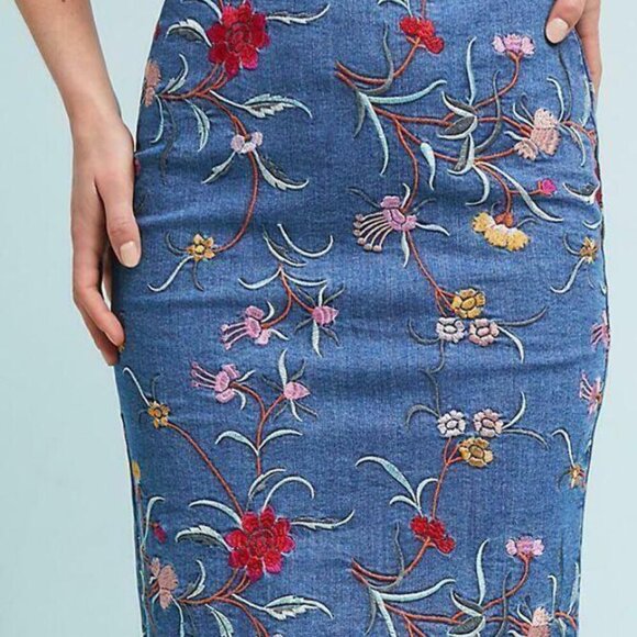 Anthropologie Floral Denim Pencil Skirt 0 Blue Embroidered Short Maeve Summer - Picture 9 of 10
